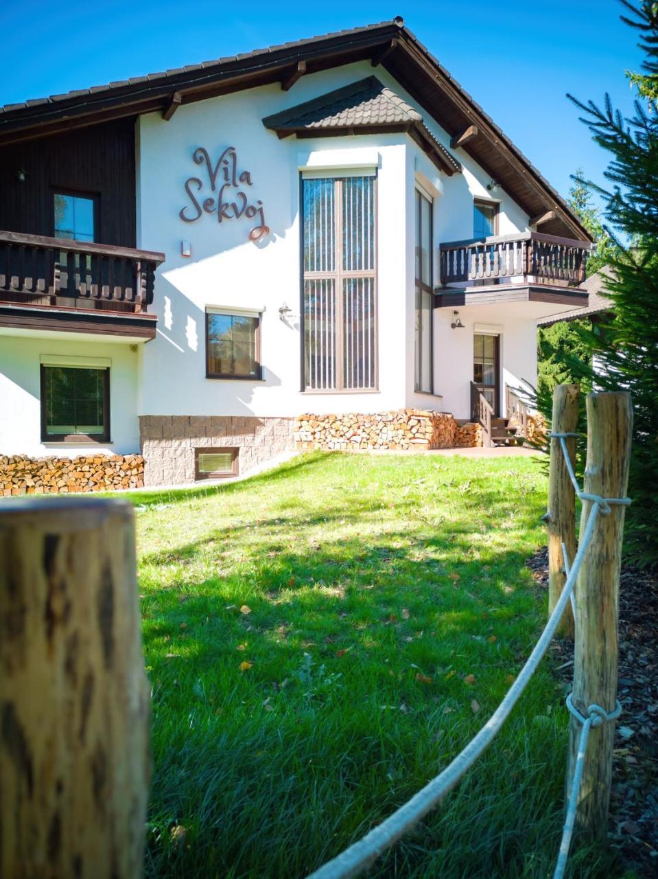 Vila Sekvoj ハルラホフ エクステリア 写真